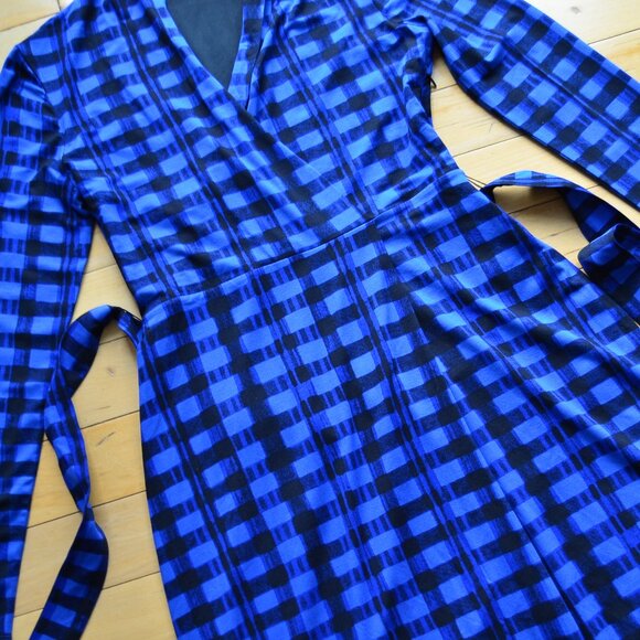 BOSS Ettay Printed Wrap Dress Size M NWT - Picture 6 of 15